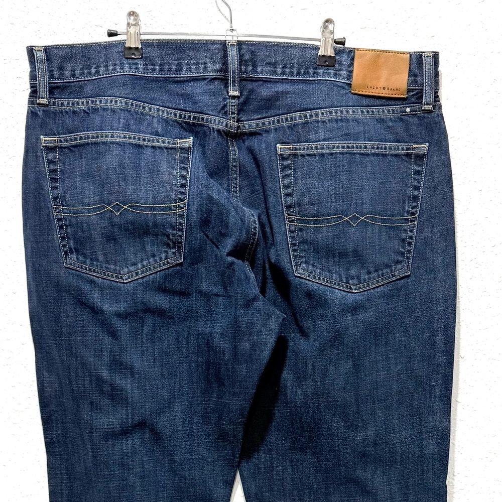 Lucky Brand Men's medium wash 221 Straight leg Jeans‎ 38x32 - Picture 10 of 12